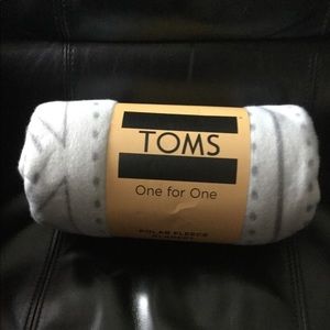 Toms Blanket NWT